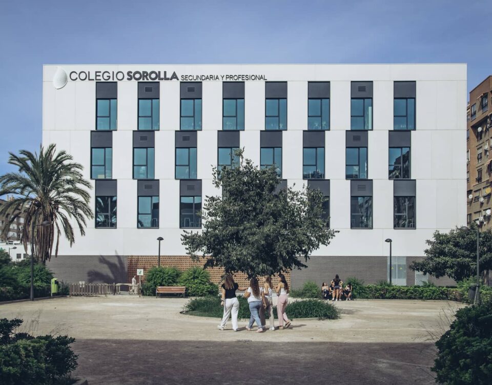 2. Fachada Colegio Sorolla Secundaria y Profesional 5